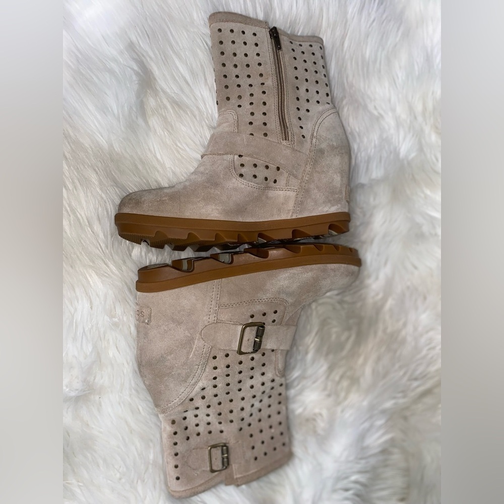 GUC Sorel Joan of Arctic Wedge II Studded Boots - US Size 8 - Picture 13 of 15